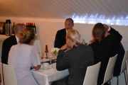 Men selvfølgelig når nesten alle sitter med ryggen til blir det litt dumt da