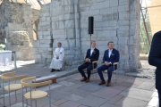 To spente karer, og han til venstre er forloveren til Kim. Veldig kul fyr, tror han het Mads og han ordna sløyfa mi som var helt totalt feil satt på min hals i dag tidlig