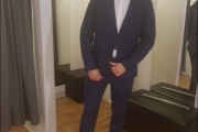 Settingen er jo at jeg og Kim skal ha lik dress, her er Kims dress
