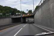 Bygdøylokket, til neste år skal de begynne med å grave litt dypere her, så høye biler slipper å kjøre rundt