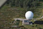 Haukåsen er en ås i Oslo kommune, tårnet er en radar som overvåker Jarle som er min pilot til ikke å fly for lavt over Oslo
