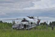 Jepp, her kommer LN-BMU som er en Cavalier F-51D Mustang II sammen med Politihelikopteret LN-ORC som er en Leonardo AW169