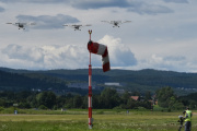 Vinden er akkurat slik flyverne vil ha det, stille og rolig