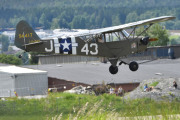 Så lander LN-MAV Piper L-4J Grasshopper fra 1944, men hvor har han tenkt til å lande?