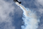 Piloten og flyet kjemper, men begge må gi seg nå