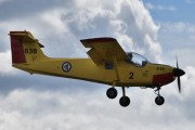 Men her kommer Saab MFI-15 Safari 200A nummer 15-838 med tallet 2 på siden
