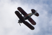Nå tuller jeg selvfølgelig igjen, det ramler aldri ut en pilot av disse flyene vi ser her i dag :-)