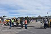 Det er en Piper L-4J Grasshopper vi ser foran oss, jeg syns jeg ser noen våpengreier under den ene vingen