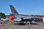 74 jagerfly  F-16 hadde vi og nå tar F-35 over, jeg har allerede et bilde av F-35 over Høyenhall