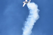Men piloten strekker flyet litt lenger og plutselig så sier det stopp