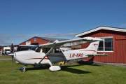 LN-NRO eies av Nedre Romerike Flyklubb, flyet er et Cessna 172S Skyhawk fra 2009