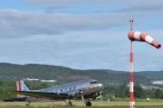 Douglas C-53D Skytrooper er det eneste flyet som er igjen, og nå for mange muligheten til å sitte på