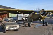 Kjeller flyplass LN-WNB og Renault 6