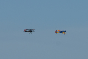Jeg strekker meg langt nå, men her har vi Cornell og Tiger Moth