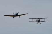Men tar jeg ikke helt feil nå, så tror jeg at Jarle sitter der oppe i Tiger Moth