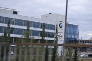 Kevin: Gutten har jo falkeblikk, her finner han en BMW-forhandler på Alnabru også. Vi burde ha tatt en stopp, men nå er det hjemmelagd pizza som gjelder