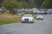Kevin: Siden vi ikke kan komme opp i tårnet så reiser vi hjem igjen og selvfølgelig finner han en BMW. Dette er en BMW 520d Xdrive fra 2015 som er en 4x4 og tar jeg ikke feil så har den doble eksospotter bak