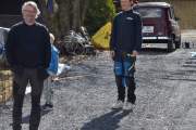 Dem hadde selvfølgelig observert en Renault 6 (meg) oppover Lommedalen (kjørte for langt og måtte litt ned igjen) og stod der med et stort smil