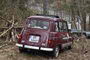 Det er også gamle veier her, men tror du en Renault 4 GTL vil starte i en sånn nedoverbakke...