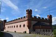 Dette er da Tinfos 2 også kalt "Borgen". I den store hallen står det tre aggregater fra 1912, men disse er ikke i drift lenger. Aggregatet fra 1926 er nyoverhalt og produserer strøm. På den andre siden av veien ligger vanninntaket. Tre store vannrør går fra Holtakanalen til turbinene. Disse er murt igjen nå. Bare vanninntaket til det nyeste aggregatet er åpent