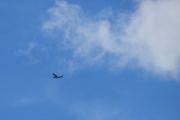 Her flyr LN-NKF, det er Cessna 172R som tilhører Notodden og Kongsberg Flyklubb
