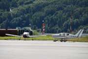 Vi kan ta det ene til høyre, det er LN-KLD som er et SOCATA TB 10