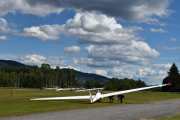 Seilflyene her heter LN-GCJ som er et Schleicher AS-K21,  og LN-GCM som er en LS 4 B