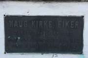Her er skiltet til Haug kirke, så kan dere lese detaljene selv
