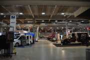 Men hjelp, vi har kommet til Hall D og den er enda større en Hall C og tiden tikker og går