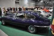 Men nå begynner det og bli vanskelig å ta bilder, det er mye folk rundt omkring. Jeg tror dette er en Jaguar E-Type fra rundt 1960-70 åra