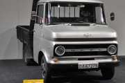 Men nå har jeg fokus igjen, og neste bil er en Opel Blitz fra 1972. En lastebil blir jo brukt og jeg likte det med originale felger og bakskjermer
