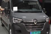 Og dette er en Renault Trucks Master, dette er en 2021 modell. Den kan leveres med tvillinghjul eller som helelektrisk også