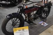 Men her ser jeg noe spesielt, det er en Cleveland Blue Devil 270 ccm fra 1923. Sykkelen kommer fra USA, det var bilprodusenten Cleveland i Ohio som stod bak