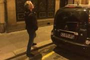 Vel, klokkeslettet var riktig, men jeg tissa ikke på en Renault. Her blir jeg overvåket fra alle vinkler