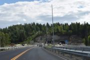 Jeg er på E6 og nærmer meg Skarpsno tunnelen som er 345 meter lang, det er nok like før de er ferdig rundt her