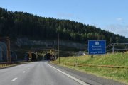 Jeg blir litt oppgitt, det må da komme en avkjøring snart