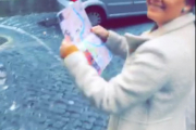 Nå er dem ute og leter etter Renault kjenner jeg min datter rett