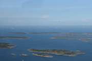 Og her ligger Bukkholmen og Roppestadholmen i forgrunnen og Bolæren øyene i bakgrunnen