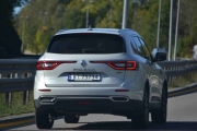 Jepp, dette trengte vi nå - en Renault på veien