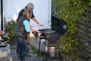 Og simsalabim så kommer en ferdig Pizza ut av grillen