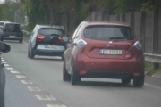 Men nå er det kø inn til Oslo og det digger jeg, da kommer EL-bilene i snikefeltet og her betyr det Renault Zoe