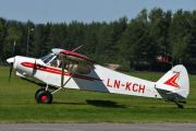 LN-KCH passerer forbi