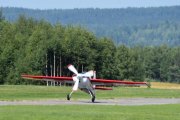 Det er Slick 360 LN-SLK som vi fulgte der oppe i sted