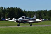 Tar jeg ikke feil så har den vært med på Telemark Airshow og det er Elverum Flyklubb som drifter den