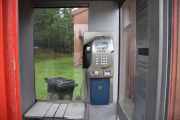 Men denne har ikke blitt en Lesekiosk enda og det er et nytt apparat inne i den, de gamle apparatene er røde