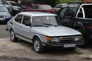 Dette er også en veteran og den klarte jeg selv, det er en Saab 900 GL fra 1982. Den var faktisk veldig pen