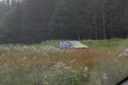 Stod midt uti åkeren, ser vi på en tagga Ford her?