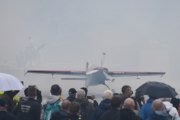 Men det er ikke en bil men et fly som burner, det eneste jeg ser er sideslip.no