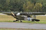 Og litt ved siden av så ser vi LN-MAV som også er en Piper L-4J Grasshopper fra 1944