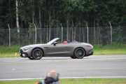 Her finner du en motor som er en V8 på 4L, og hvis 585 hk sier deg noe, så er topphastigheten på over 300 km/t